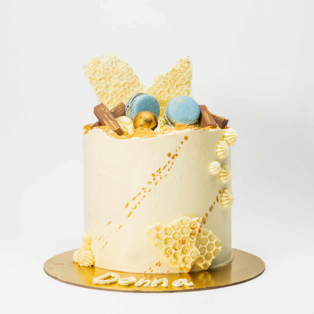 Golden Deluxe Cake
